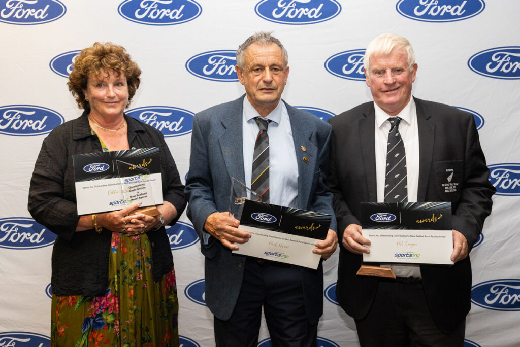 Debbie White, Paul Harris and Pat Coogan holding their NZ Rural Sports Awards